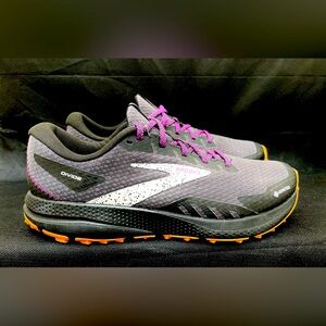 Brooks Divide GTX Black with Purple and Orange Accents